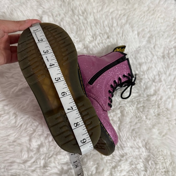Dr. Martens Pink Patent Leather Combat Boots Size 2 - Picture 15 of 16